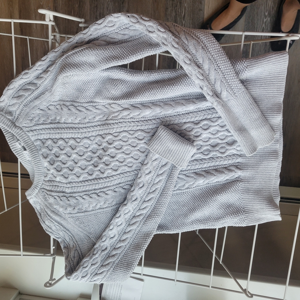 Women's Gray Cable Knit Sweater